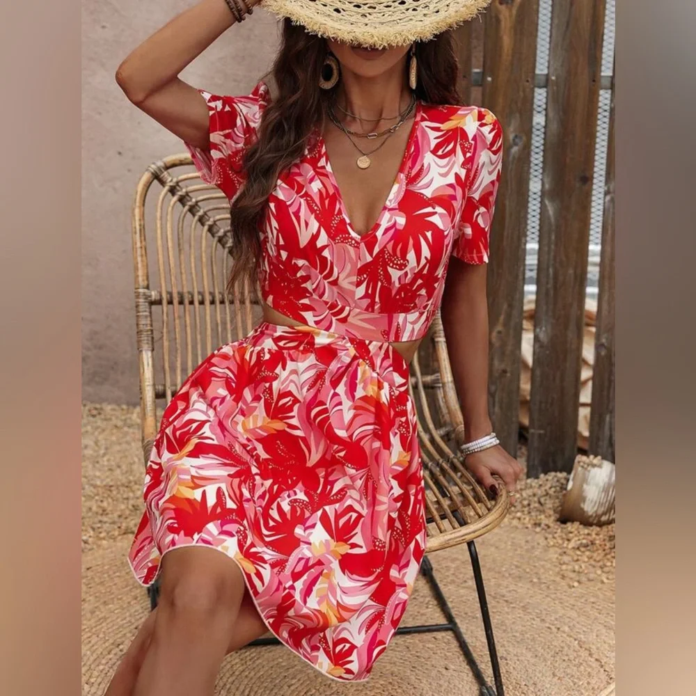 Red Tropical Floral V-neck Dress with Cut outs Size Large - Picture 4 of 9
